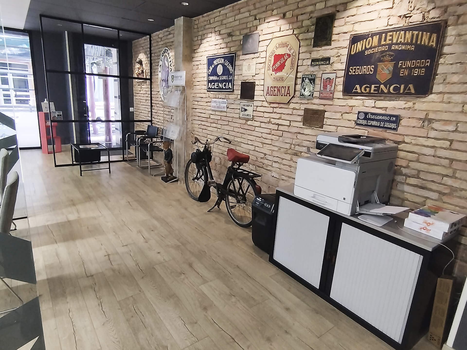 Zona abierta de la oficina de Fernando Madorrán 3
